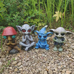 Halloween Garden Decoration Alien Statue Gard | The Garden Love Edition